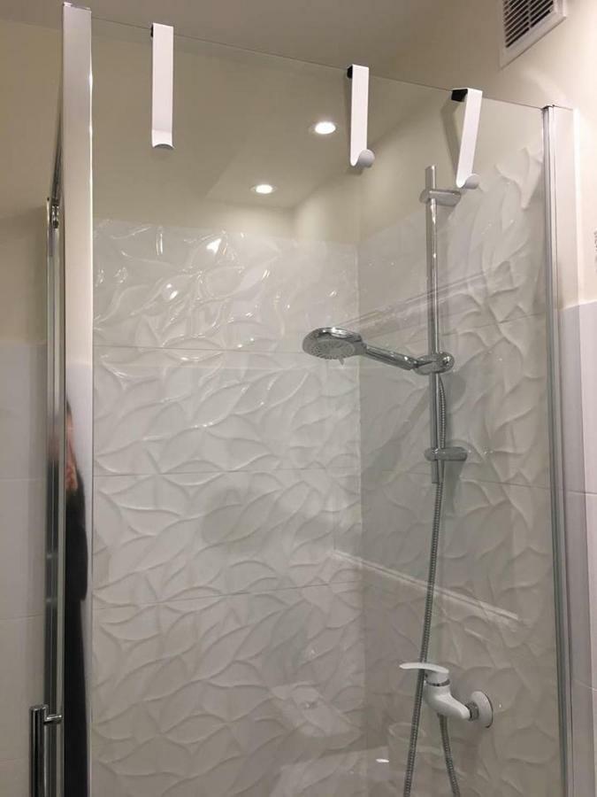 Kawalerka - Jelenia Gora, Dziel. Zabobrze Apartment Ngoại thất bức ảnh