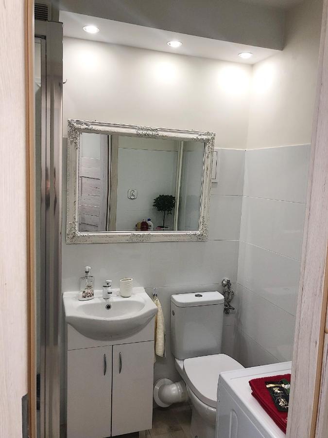 Kawalerka - Jelenia Gora, Dziel. Zabobrze Apartment Ngoại thất bức ảnh